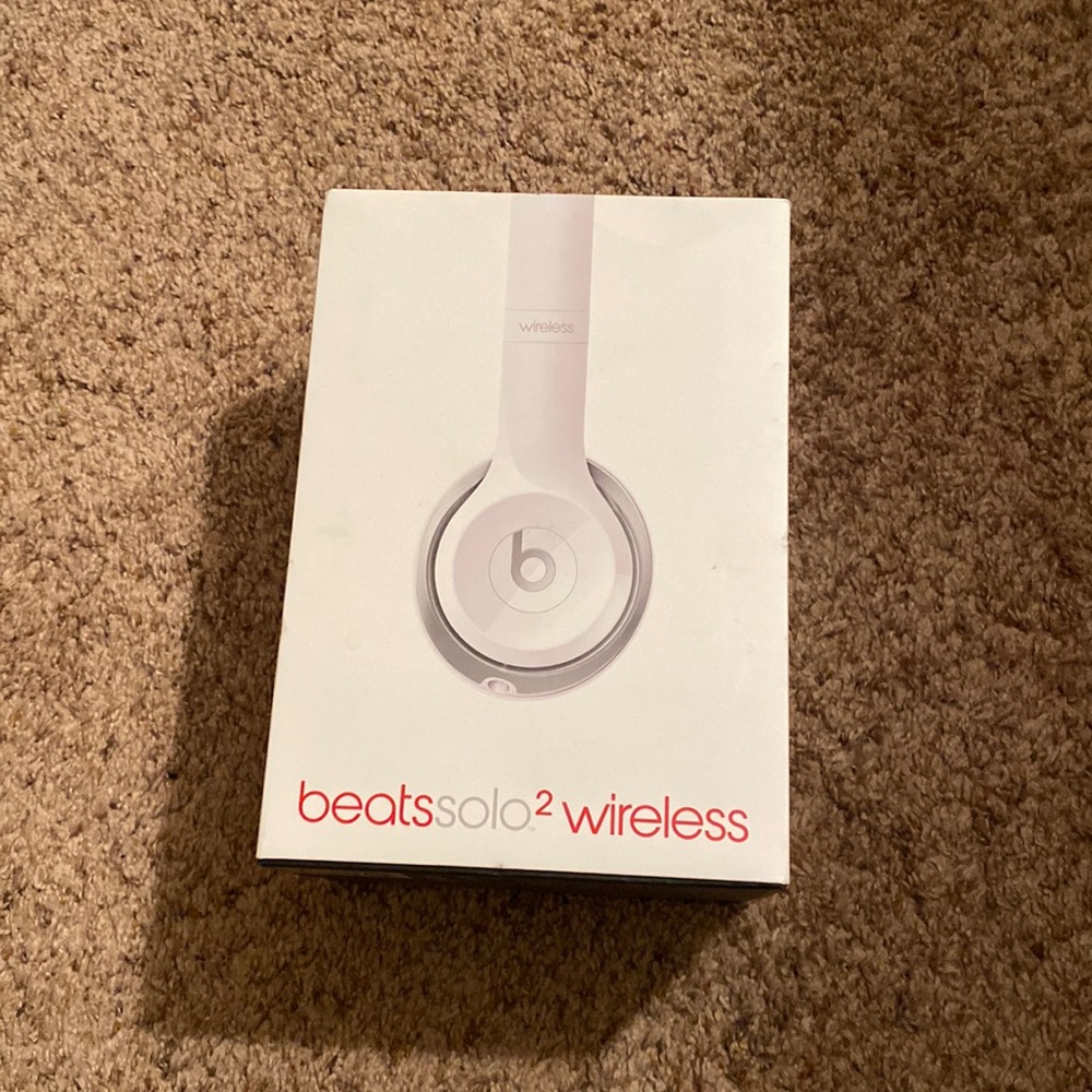 Beats Solo 2 Wireless